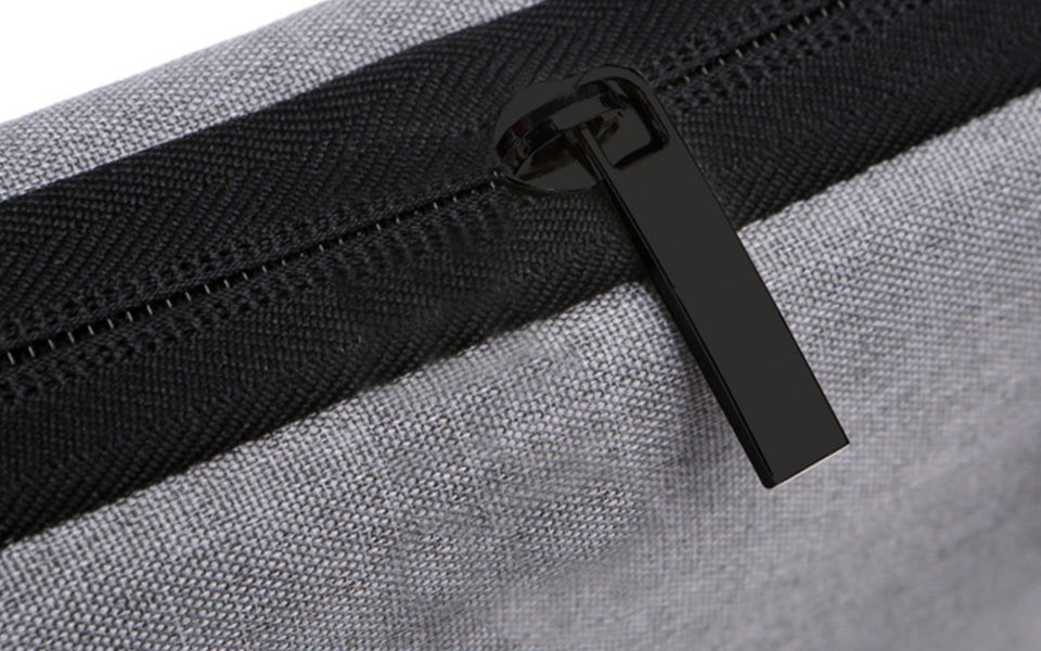 Elegant Women’s Laptop Handbag 13–17 Inch – 2025 Fashion Design